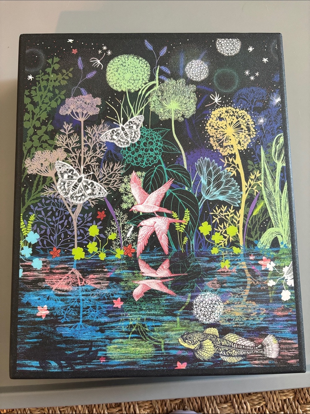 Brilliant Secret Realm 1000 piece jigsaw puzzle